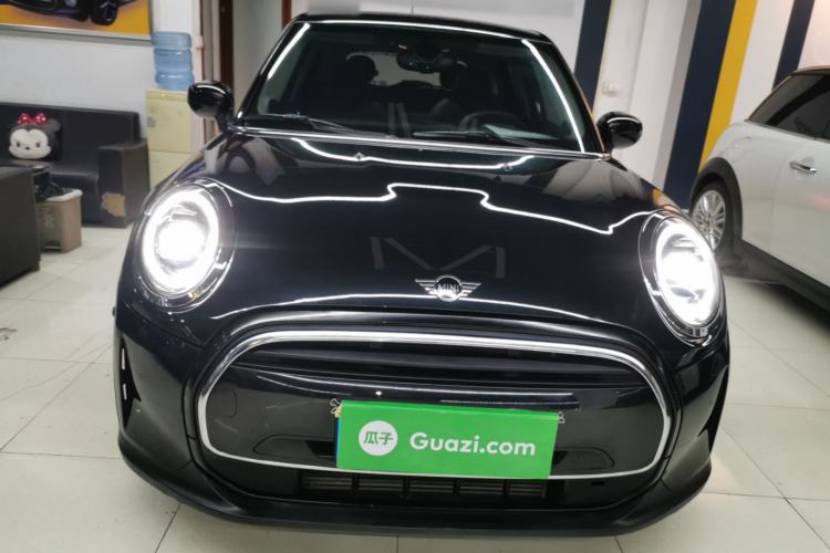 Used  MINI 2023 Updated 1.5T COOPER Artist Five-Door Edition
