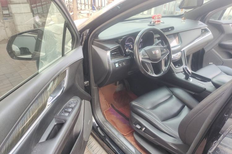 Used Cadillac XT5 2018 28E Four-Wheel Drive Tech Version
