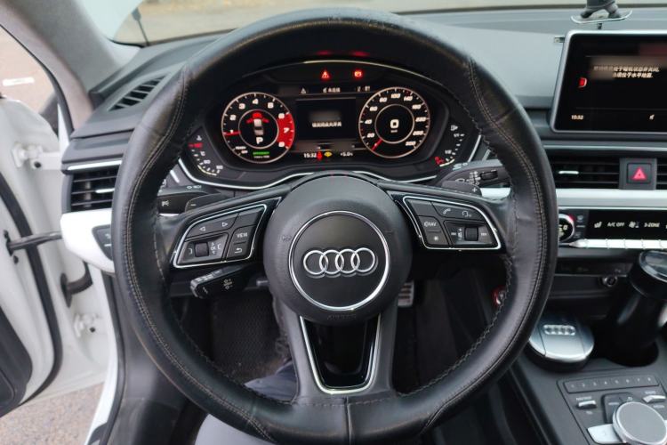 Used Audi A4L 2018 30th Anniversary Edition 40 TFSI Fashion Model