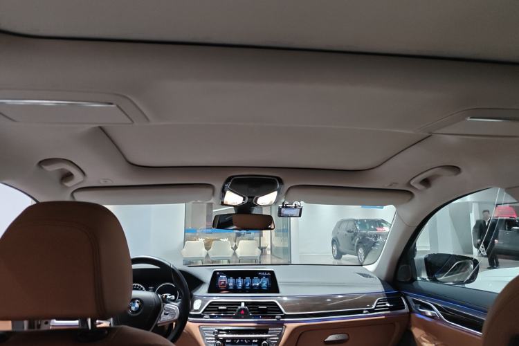 Used BMW 7 Series 2016 730Li Leading Model
