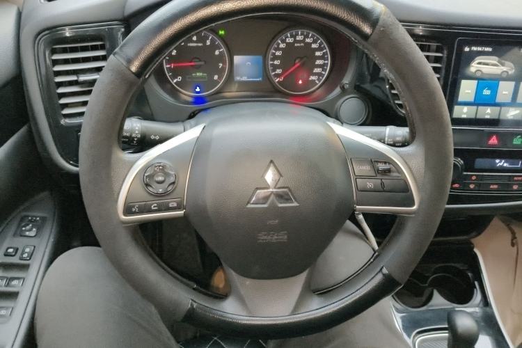 Used Mitsubishi Outlander 2020 2.0L Two-Wheel Drive Comfort Edition 5 Seats