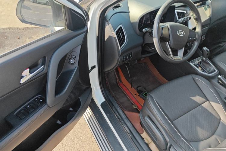 Used Hyundai ix25 2015 1.6L Automatic Two-Wheel Drive Smart GLS Trim
