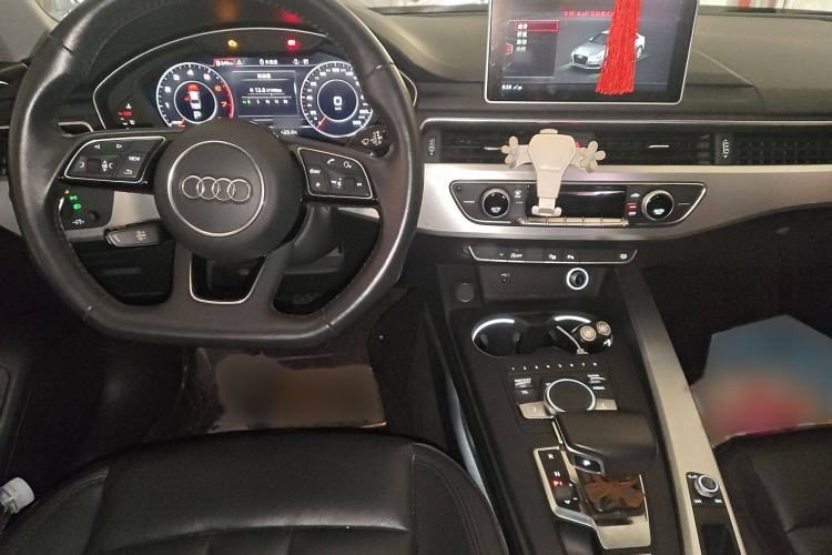 Used Audi A4L 2019 40 TFSI Fashion Edition China VI Emission Standard
