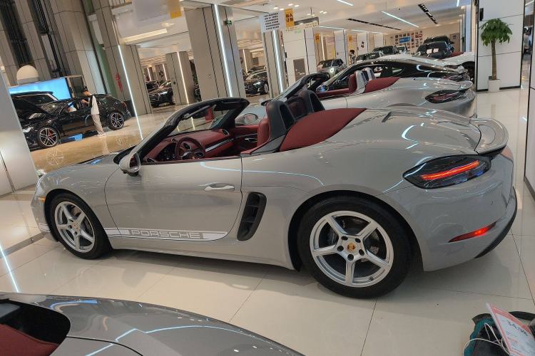 Used Porsche 718 2018 Boxster 2.0T
