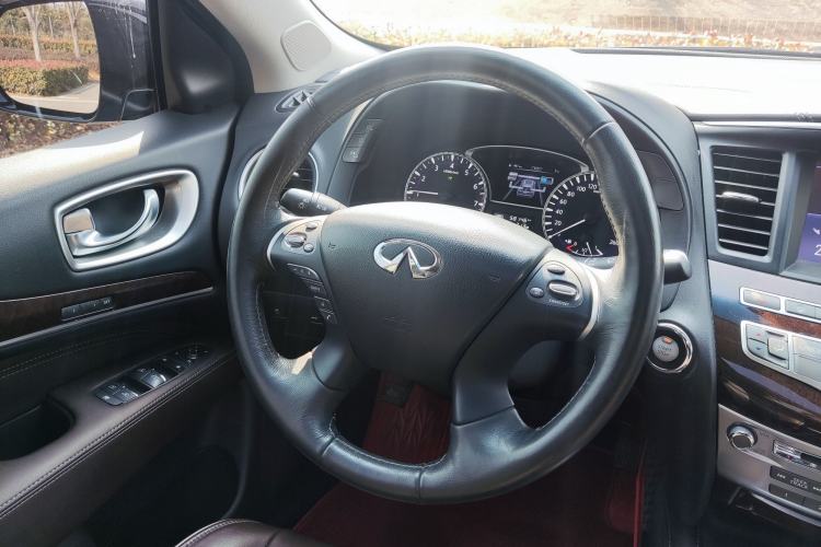 Used Infiniti QX60 2016 2.5 S/C Hybrid Two-Wheel-Drive Excellence Edition China V Standard