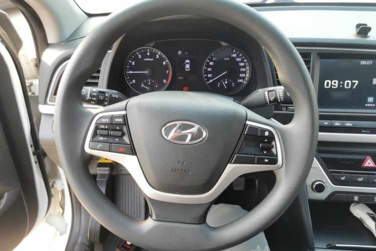 Used Hyundai Elantra 2016 1.6L Automatic ZhiXuan – Elite Version