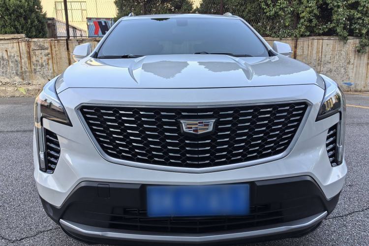 Used Cadillac XT4 2021 28T Two-Wheel Drive Leading Version
