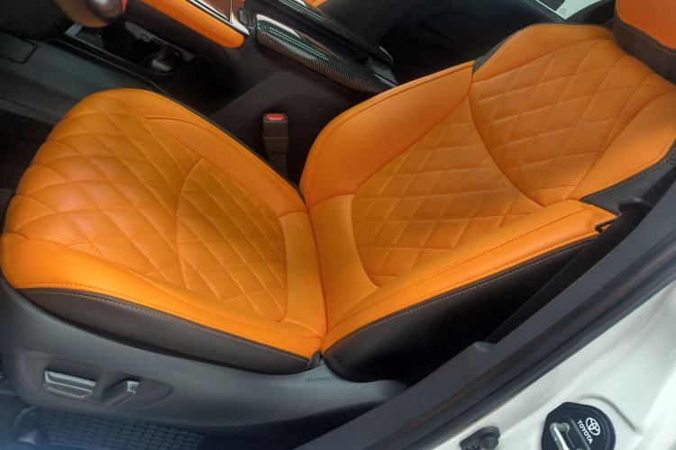 Used Toyota Sienna 2023 2.5L Hybrid Deluxe Edition