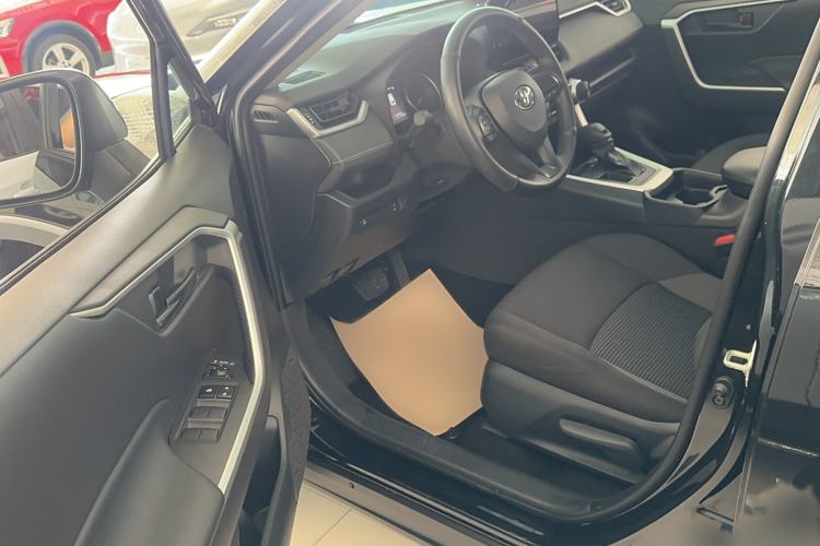 Used Toyota Wildlander 2023 2.0L CVT Two-Wheel Drive Leading Edition
