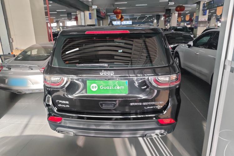 Used  Grand Commander 2018 2.0T Four-Wheel Drive Premium Navigation Version China V
