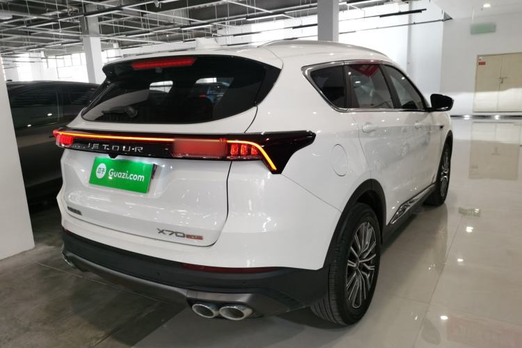 Used JETOUR X70 PLUS 2023 1.5T DCT Brave PLUS 5-Seater
