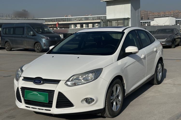 Used Ford Focus 2012 Sedan 1.6L Automatic Fashion Edition