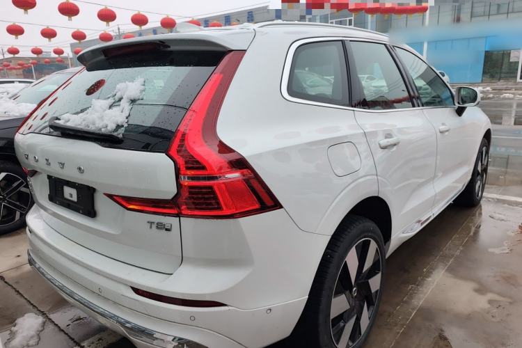 Used Volvo XC60 New Energy 2025 Plug-in Hybrid Long-Range All-Wheel Drive Smart Luxury Edition