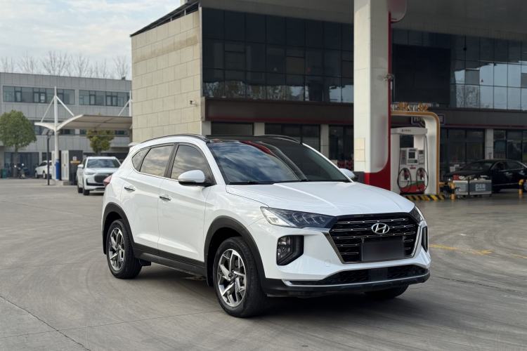 Used Hyundai Tucson 2020 280TGDi Two-Wheel-Drive GLS Fashion Edition China VI Standard
