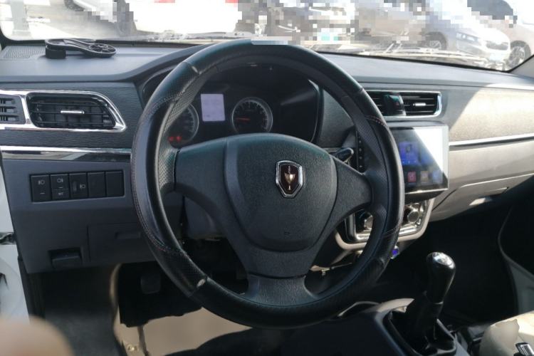 Used Jinbei Hiace X30 2023 1.5L Wealthy Van 2/5-Seater Non-Air-Conditioned Version SWC15M
