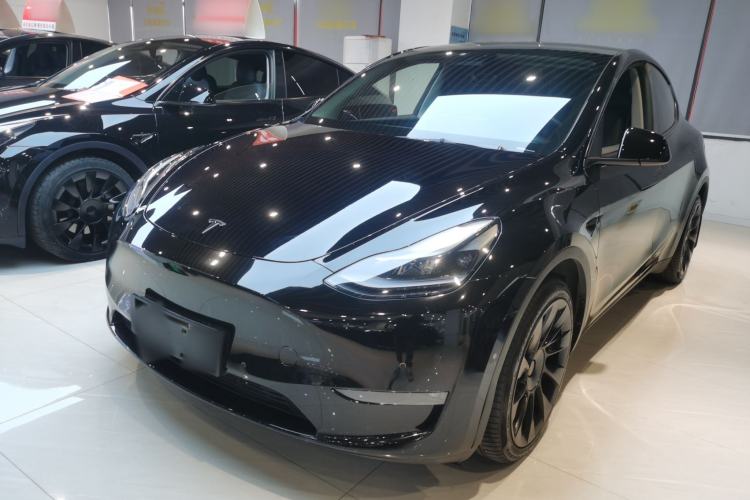 Used Tesla Model Y 2021 Long-Range All-Wheel-Drive Version