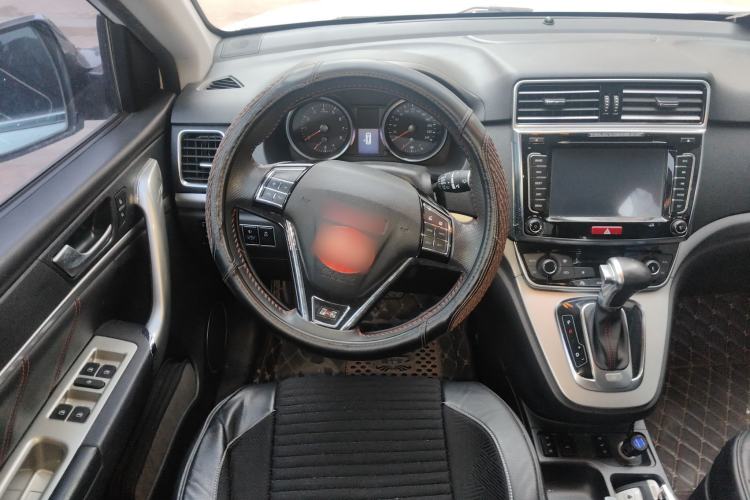 Used Haval H6 2015 Sport Edition 1.5T Automatic Two-Wheel Drive Luxury Model
