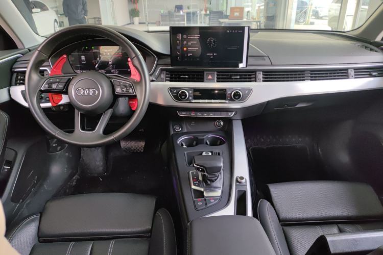 Used Audi A4L 2022 40 TFSI Luxury Dynamic Model