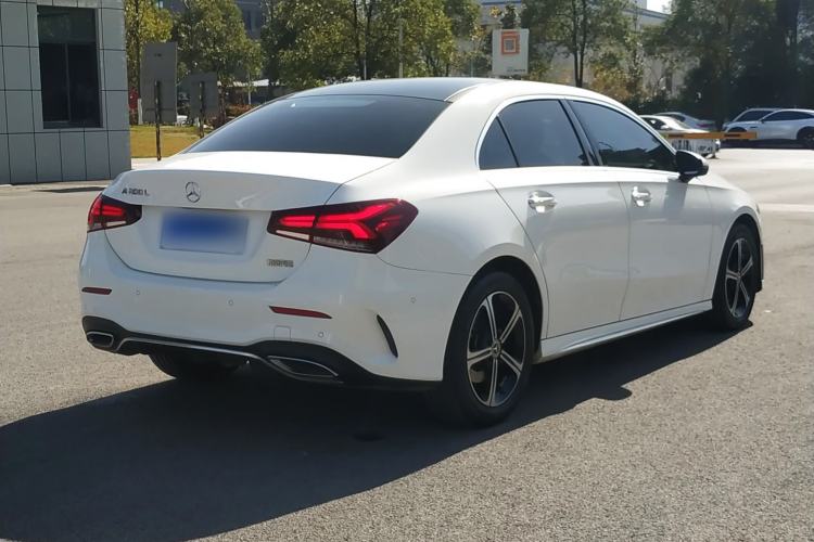 Used Mercedes-Benz A-Class 2022 Revised Version A 200 L Sport Sedan Fashionable Style