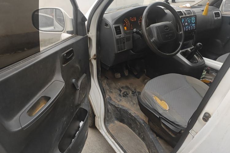 Used Jinbei Express 2020 2.0L China VI Standard Practical 6-Seater G6P-5 1TZS
