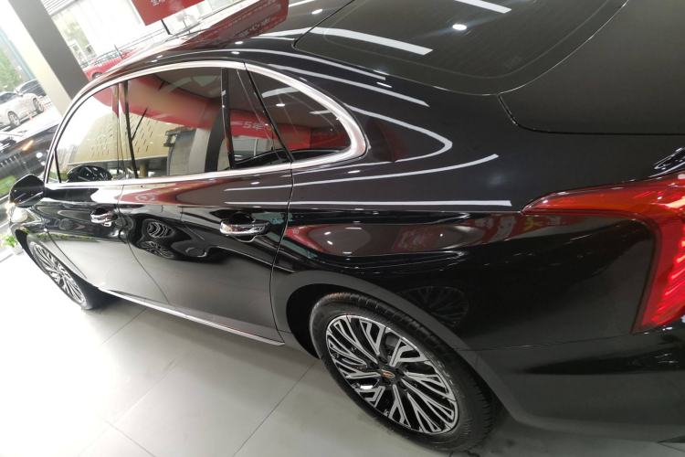 Used Hongqi H5 2023 2.0T Automatic Smart Connect Flagship Edition
