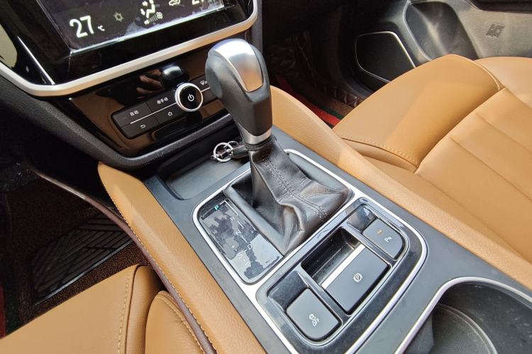 Used BYD Song MAX 2018 1.5T Automatic Smart Connect Elite Model with 6 Seats