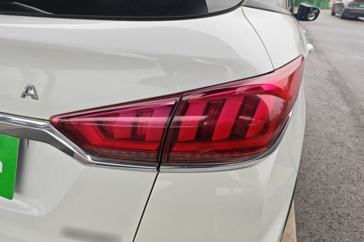 Used BAIC Beijing X5 2018 1.5T CVT Elite Version National V