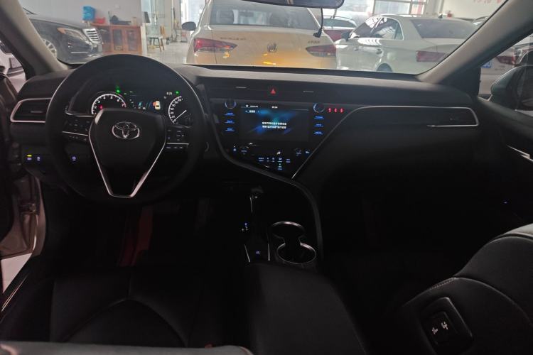 Used Toyota Camry 2019 2.0G Luxury Edition China VI Standard