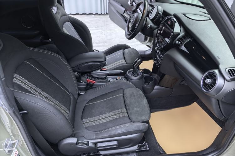 Used  MINI 2019 1.5T COOPER Racing Driver