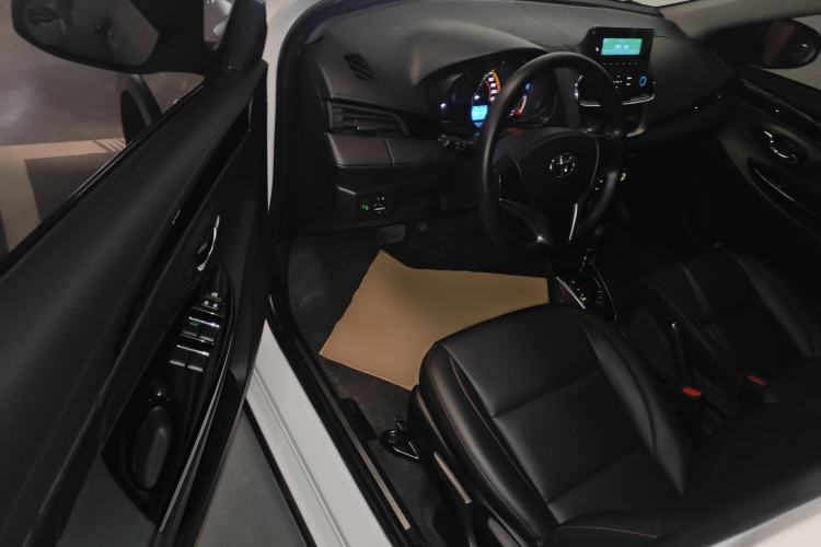 Used Toyota YARiS L 2021 X-Trail 1.5L CVT Luxury Edition
