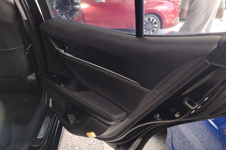 Used Toyota Camry 2021 2.0G Luxury Edition
