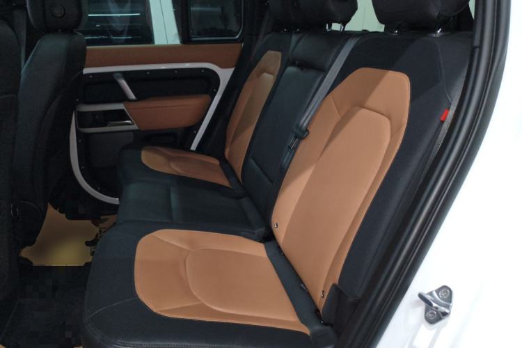 Used Land Rover Defender 2023 Facelift 110 3.0T P400 X-DYNAMIC HSE
