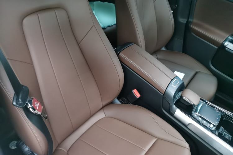 Used Mercedes-Benz GLB 2023 Refreshed GLB 200 Dynamic Edition