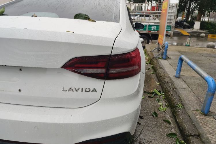 Used Volkswagen Lavida 2023 1.5L Automatic De Yi Edition