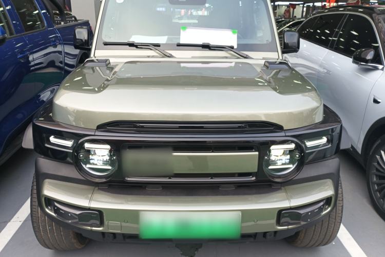 Used  V23 2025 401 Two-Wheel Drive Intelligent Driving Version
