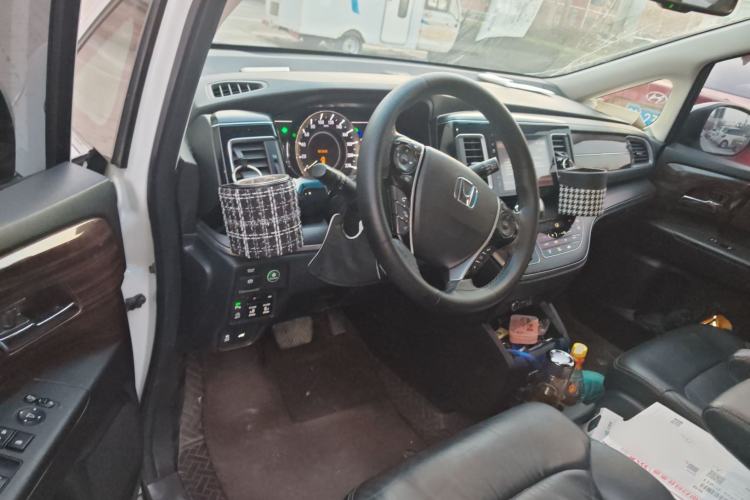 Used Honda Elysion 2016 2.4L Luxury Edition
