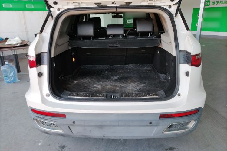 Used Zotye T700 2017 1.8T Dual-Clutch Luxury Model
