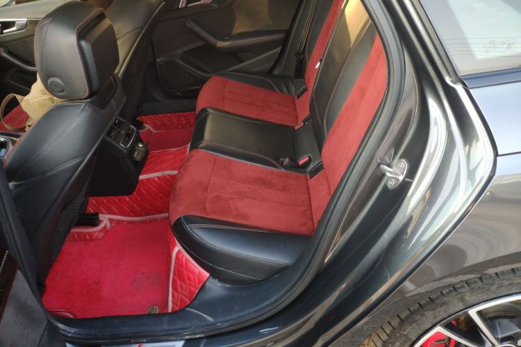 Used Audi A4L 2023 45 TFSI quattro Prestige Dynamic Edition
