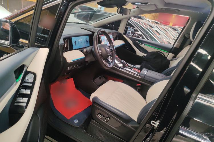 Used GAC Trumpchi M8 2024 Master Series 400T Prestige Edition