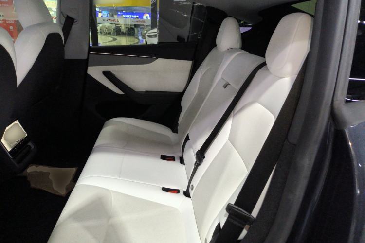 Used Tesla Model Y 2025 Rear-Wheel-Drive Version