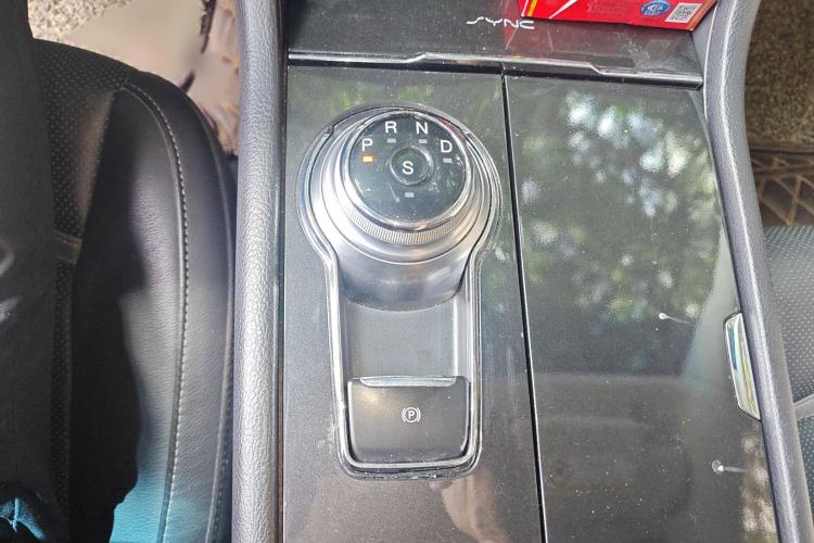 Used Ford Taurus 2015 EcoBoost 245 Luxury Model
