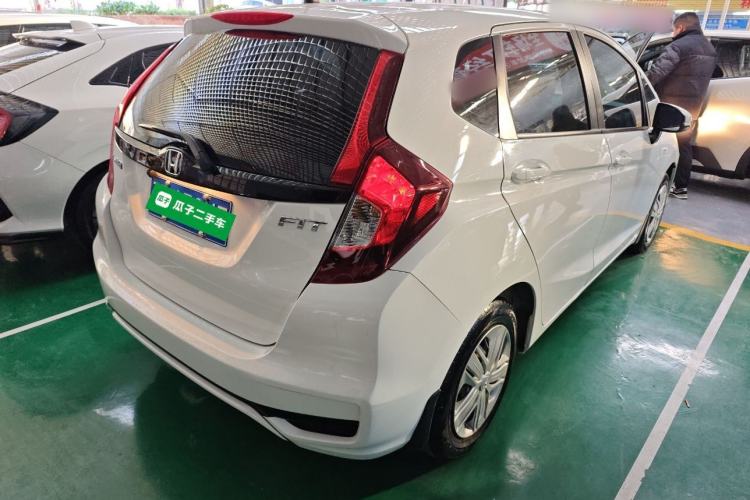 Used Honda Fit 2018 1.5L Manual Comfort Edition