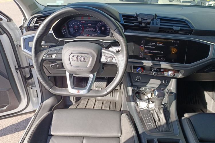 Used Audi Q3 Sportback 2020 40 TFSI Fashion Model
