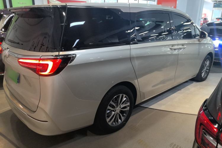 Used Buick GL8 2021 ES Land Cruiser 653T Luxury Edition
