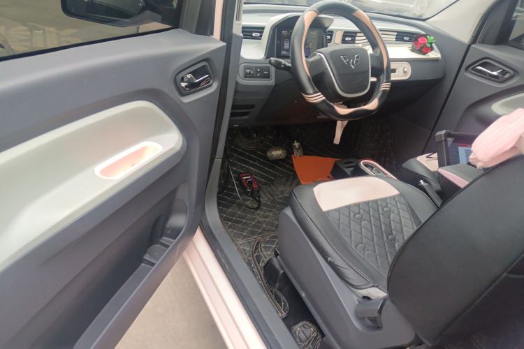 Used Wuling Hongguang MINIEV 2022 Macaron Premium Model – Lithium Iron Phosphate