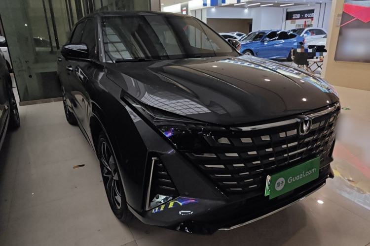 Used Changan UNI-Z New Energy 2024 Blue Whale Smart Electric iDD 125km Beyond Edition
