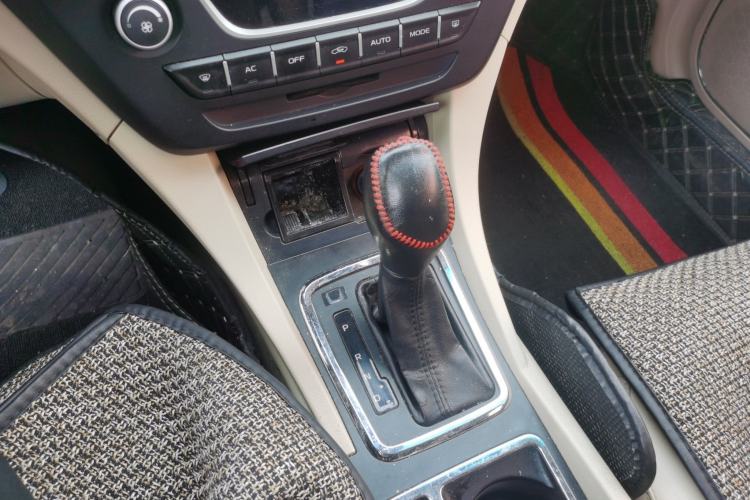 Used Geely Auto Emgrand 2017 Sedan Million Edition 1.5L CVT Luxury Model
