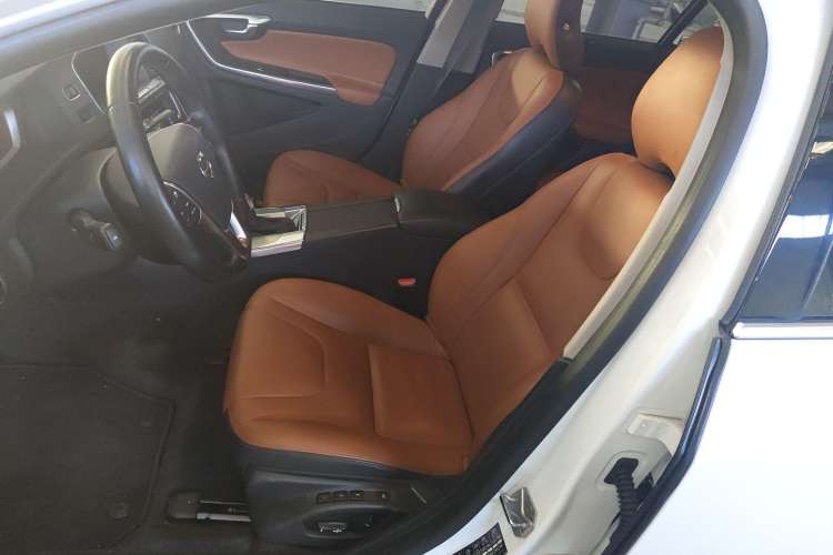 Used Volvo S60 2019 S60L Facelift T5 Smart Luxury Elite Edition
