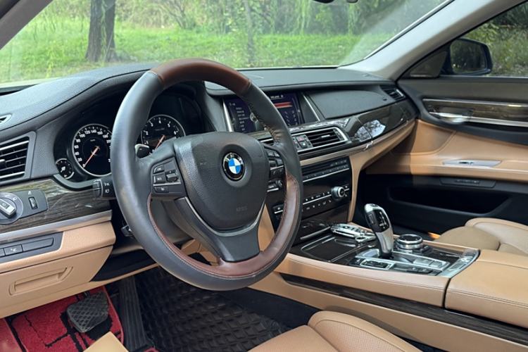 Used BMW 7 Series 2013 740Li Luxury Model
