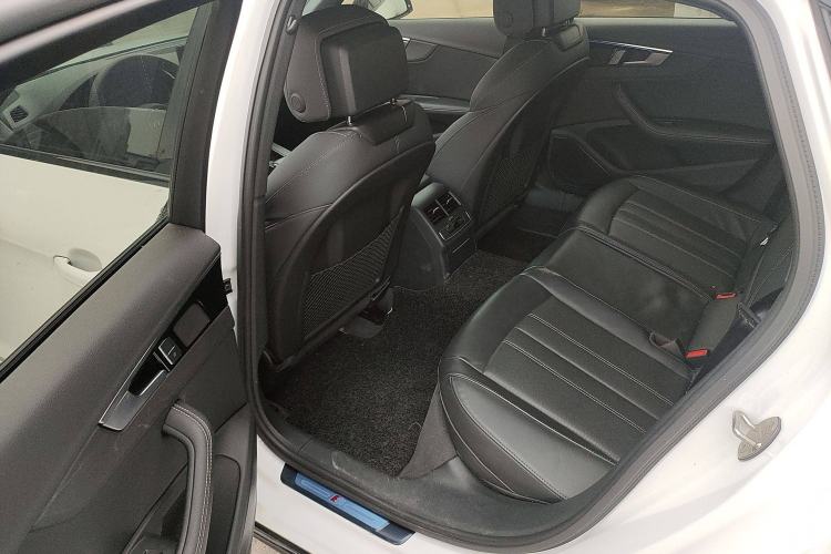 Used Audi A4L 2024 40 TFSI Luxury Dynamic Edition
